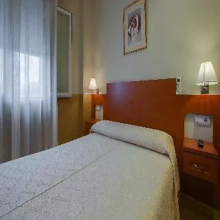Casa de hóspedes Hostal Forum Villa del Río